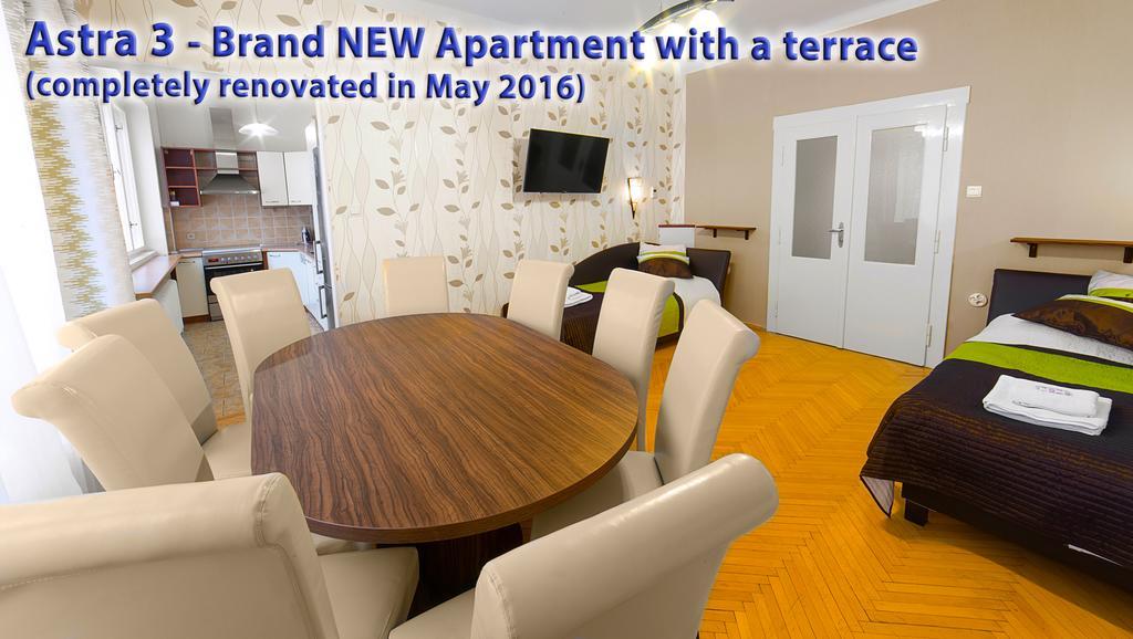 Astra 3 - Large Apartment With Terrace ปราก ภายนอก รูปภาพ