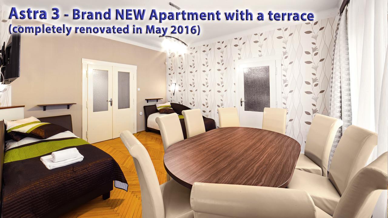 Astra 3 - Large Apartment With Terrace ปราก ภายนอก รูปภาพ